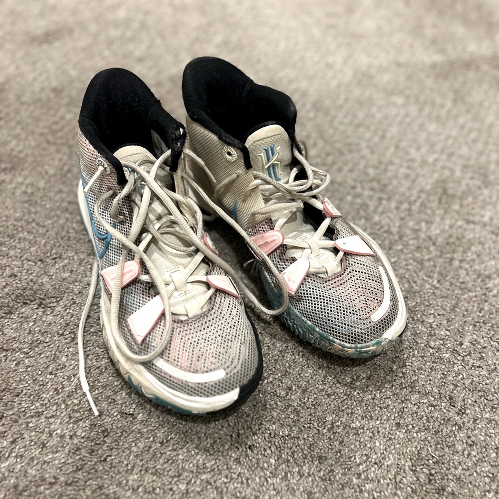 Nike Kyrie cotton candy basketball shoes